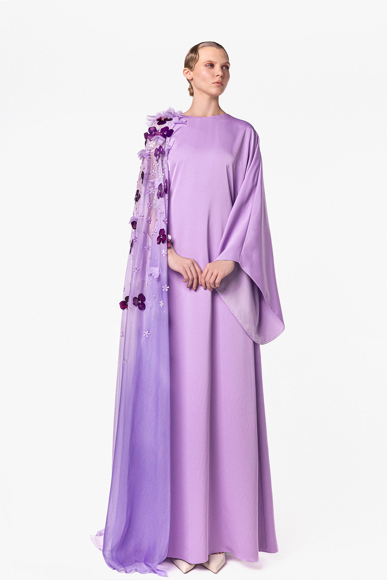 Round Neck Kaftan with Wide Sleeves and Floral Embroidered  Detail