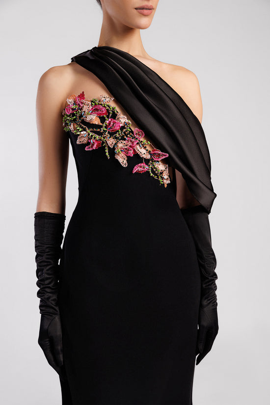 Sleeveless Evening Dress with Floral Embroidery and Side Slit