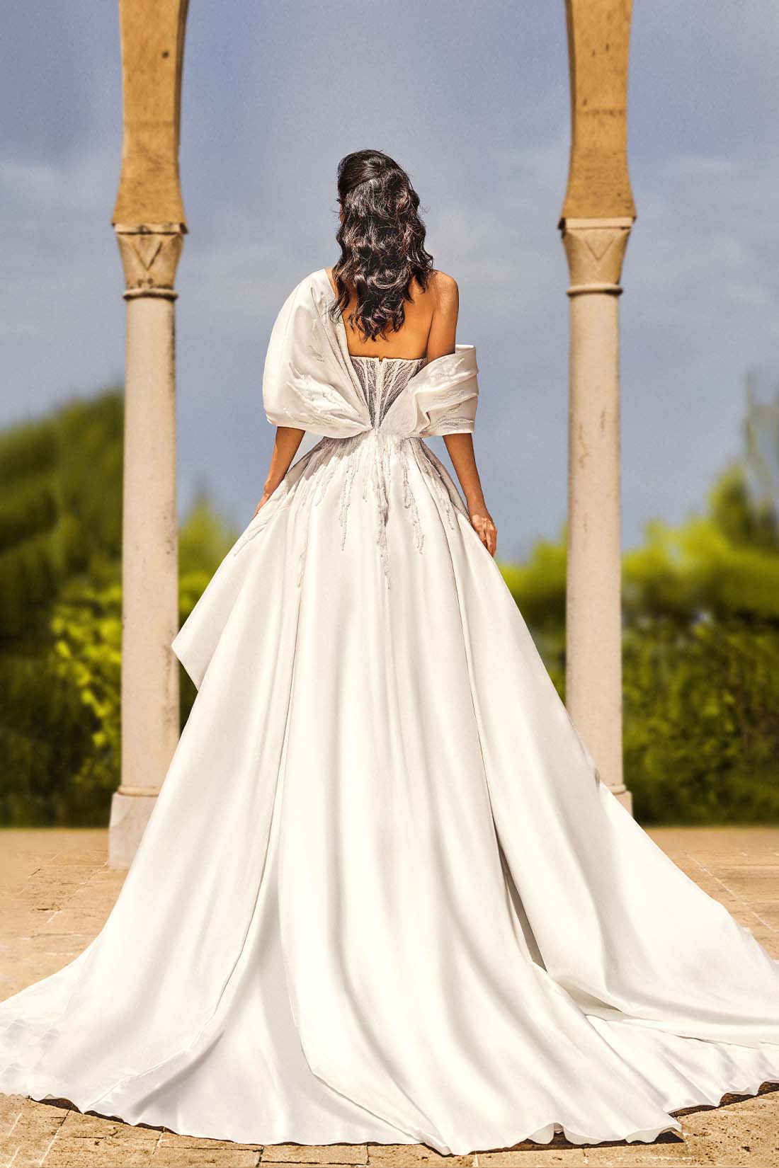 تحميل الصورة في المعرض، WD-6356-Gattionlli-by-marwan-bridal-colllection-2024-24-bridal-dresses-lookbook-new-collection-wedding-bride-couture-bridal-couture
