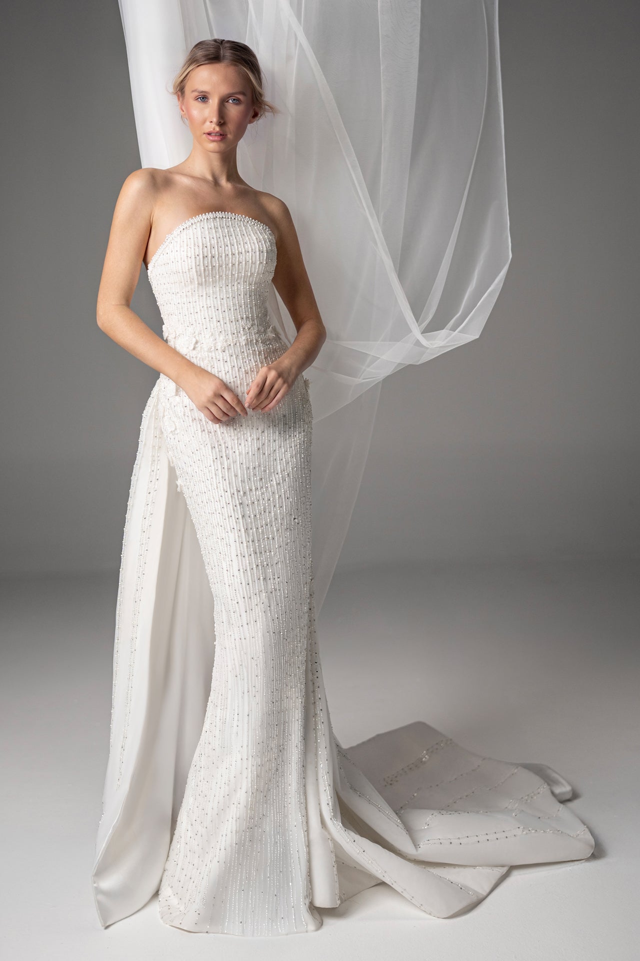 Éclat Pearl Corseted Gown