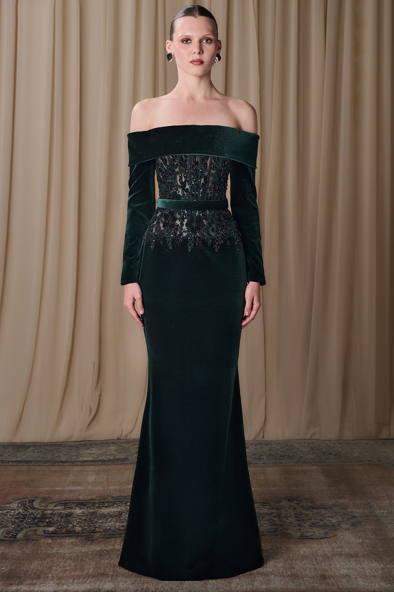 تحميل وتشغيل الفيديو في عارض المعرض، Velvet Off-Shoulder Gown with Embroidered Illusion Bodice
