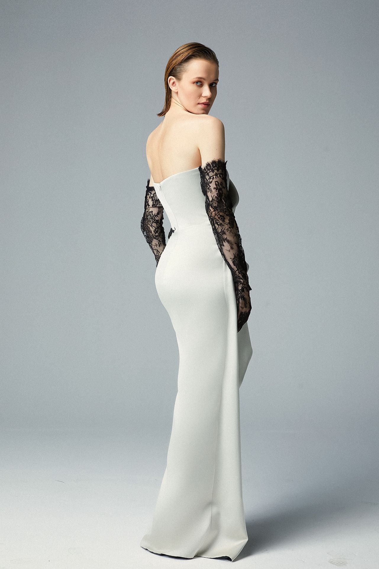 Load image into Gallery viewer, Ivory Cady Evening Dress with Cascading Doublure &amp;amp; Long Sleeves Gloves Dentelle De Calais
