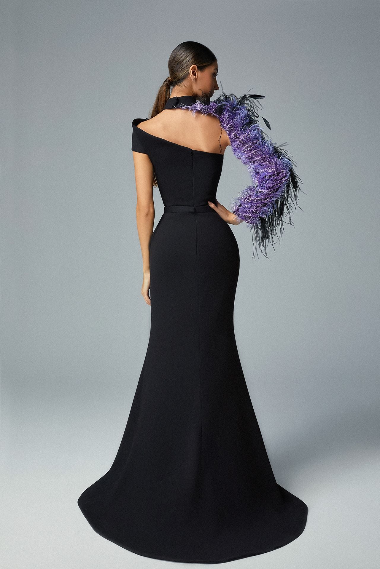 One-shoulder Crepe Black Evening Dress & Feathered Purple Organza Lure Gattinolli by Marwan One-shoulder Crepe Black Evening Dress & Feathered Purple Organza Lure Gattinolli by Marwan