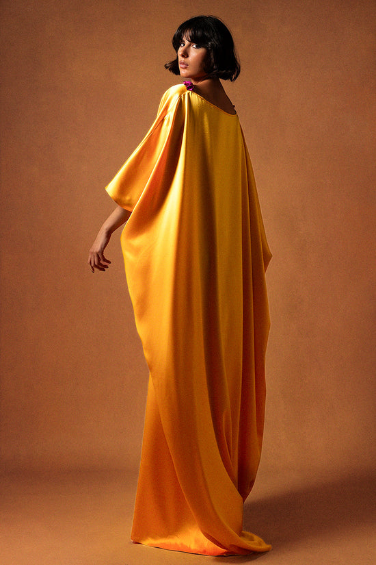 Silk Satin Kaftan with Floral Belt and Batwing Sleeves Gattinolli by Marwan Silk Satin Kaftan with Floral Belt and Batwing Sleeves Gattinolli by Marwan