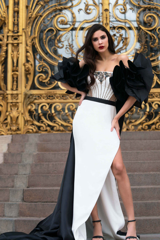 White Crepe Dress Embroidered with Swarovski Crystals Sweetheart Black –  Gattinolli by Marwan